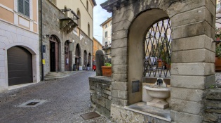 Zisterne der Piazza Mercato delle Scarpe