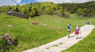 Trekking from Pizzino to Gherardi mountain hut