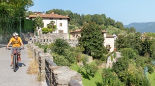 Tour in bici in Val d'Astino