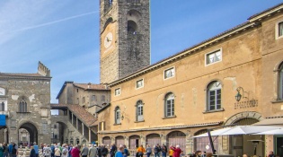 Palazzo del Podestà - Casa Suardi